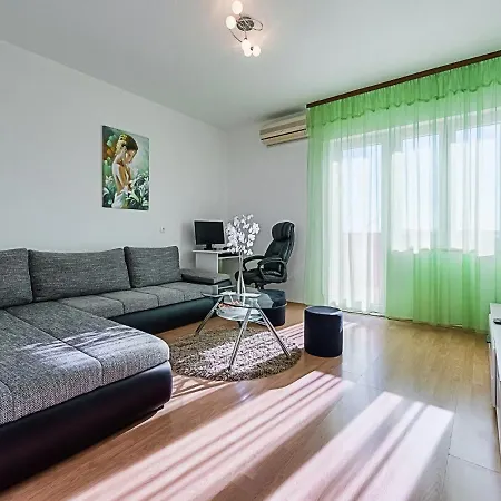 Apartment In Ka Tel Sucurac With Sea View Apartman *