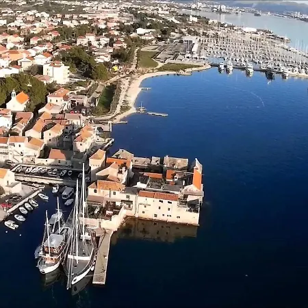 Apartman Apartment In Ka Tel Sucurac With Sea View Kastela