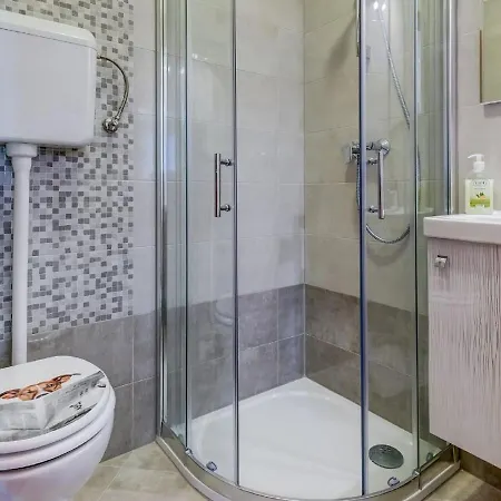 Apartman Apartment In Ka Tel Sucurac With Sea View *