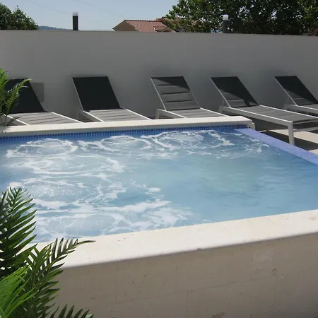 Apartman Apartment In Ka Tel Sucurac With Sea View Kastela