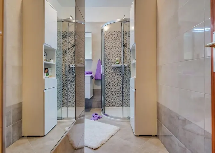 In Ka Tel Sucurac With Sea View Apartament